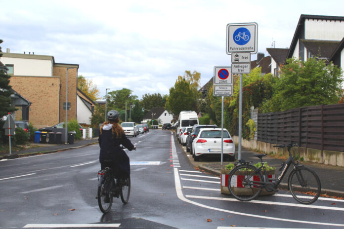 Dir Fahrradstraße ist freigegeben worden. Foto: Stadt Erkrath