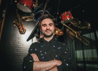 "Dr. Pop" kommt mit seiner Musik-Comedy-Stand-up-Show nach Langenberg. Foto: Moritz Künster/Veranstalter