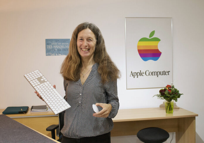Franka Meinertzhagen kennt sich aus mit Computern und Sicherheit. Foto: Stadt Wülfrath