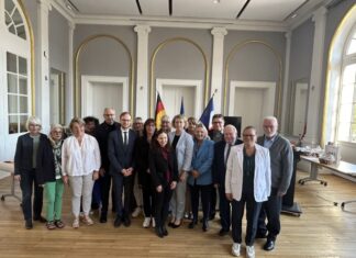 Gruppenfoto im Rathaus von Laval. Foto: Kreisstadt Mettmann