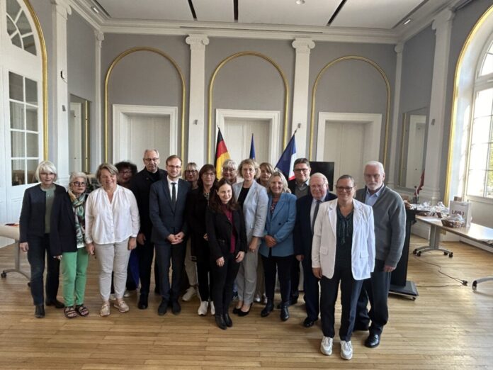 Gruppenfoto im Rathaus von Laval. Foto: Kreisstadt Mettmann