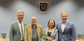 Rudolf Joseph, Andrea Metz, Thomas Hoffmann (FDP-Kreistagsabgeordneter) sowie Nils Hanheide (Rechtsdezernent des Kreises Mettmann). Foto: FDP Kreis ME