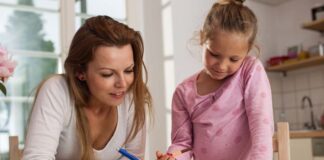 Die Kinderbibliothek bietet am 24. Oktober verschiedene Vorlese- und Malaktionen an. Foto: Veranstalter