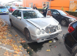 Einer der beschädigten Wagen. Foto: Polizei