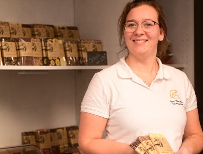 Die Velberter Konditorin Cherina Laimann bietet eine Variante der Dubai-Schokolade an. Foto: privat