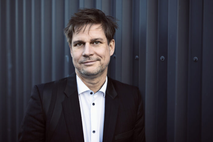 Der Kabarettist Jens Neutag präsentiert im Kulturbistro in der AWO sein neues Programm. Foto: Olli Haas