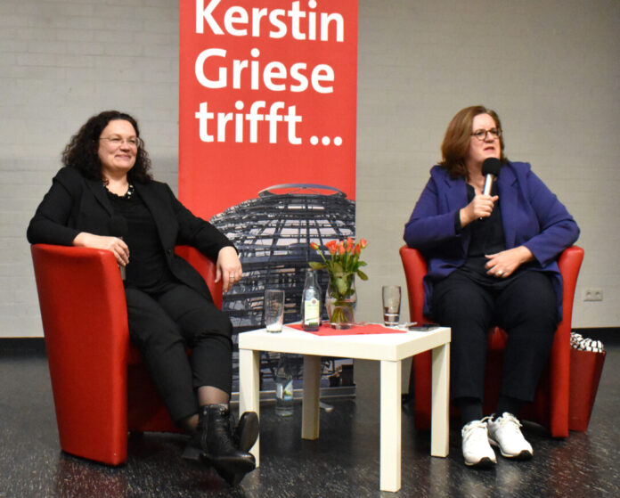 Andrea Nahles im Gespräch mit Kerstin Griese. Foto: Büro Griese