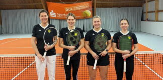 Mit zwei Weltmeisterinnen im Kader zum Sieg: Die 1. NBV-Damen gewinnen mit 4:2 in der 1. VL gegen GW Oberkassel. Von links nach rechts:Daniela Kalthoff, LaurenWagenaar, Shura Poppe, Liva Yildiz. Foto: NBV