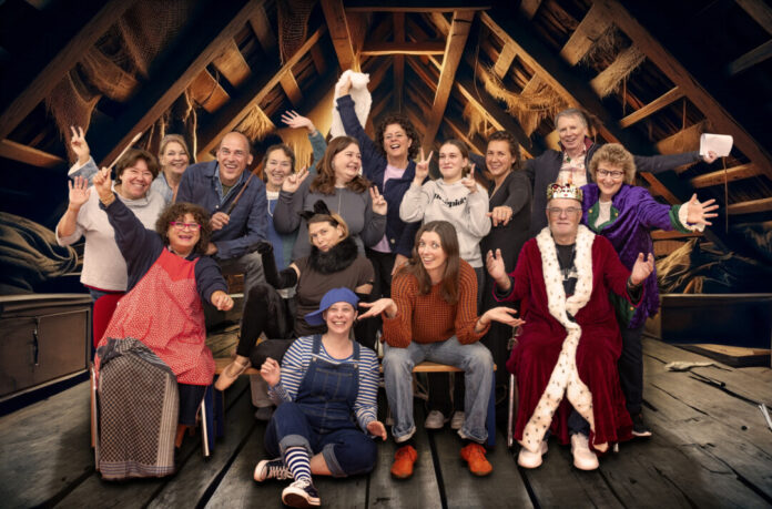Die Theatergruppe WIR tritt in der Adventszeit viermal im Freizeithaus West auf. Foto: Ansgar Maria van Treeck