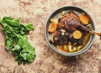 Den Gänsebraten oder andere Gerichte kann man auch gesund zubereiten. Foto: VZ NRW/adpic