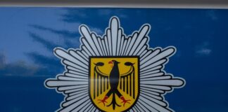 Die Bundespolizei in München und die Staatsanwaltschaft Traunstein haben erfolgreich gegen eine Schleuserbande ermittelt. (Symbolbild)