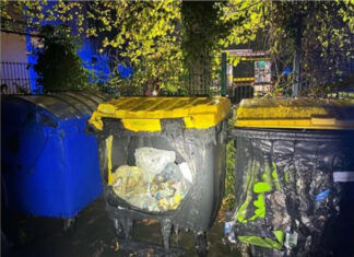Die ausgebrannten Container in Erkrath. Foto: Polizei