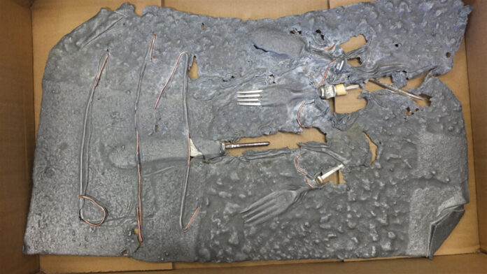 Diese Platte hat die Polizei in Hilden gefunden. Foto: Polizei