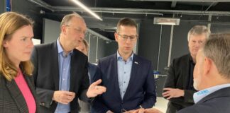Sarah Harden, Klaus Wiener und Christoph Schultz im Gespräch mit Marcel Goebel (r.) Foto: Büro Wiener