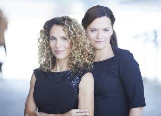Eine musikalische Stadtführung durch Paris mit Marie Giroux und Jenny Schäuffelen im Medienzentrum. Foto: Laurence Chaperon