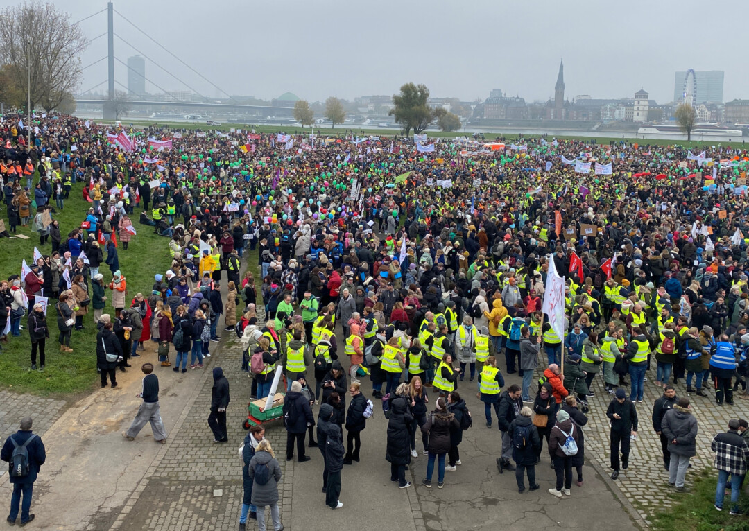 Mehr als 30.000 Menschen kam in Düsseldorf zusammen. Foto: AWO Kreis Mettmann 