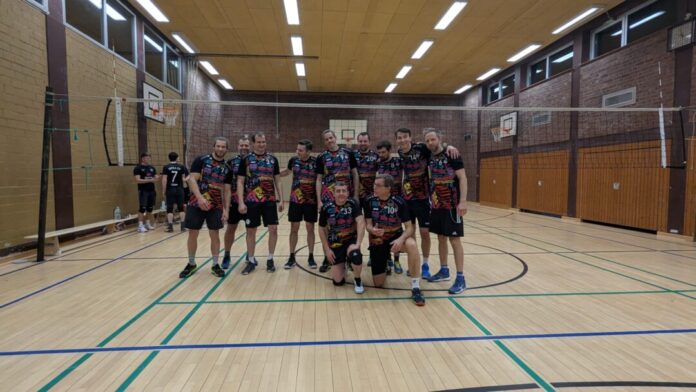Das Hobbyteam der Lintorfer Volleyballer. Foto: TuS 08 Lintorf