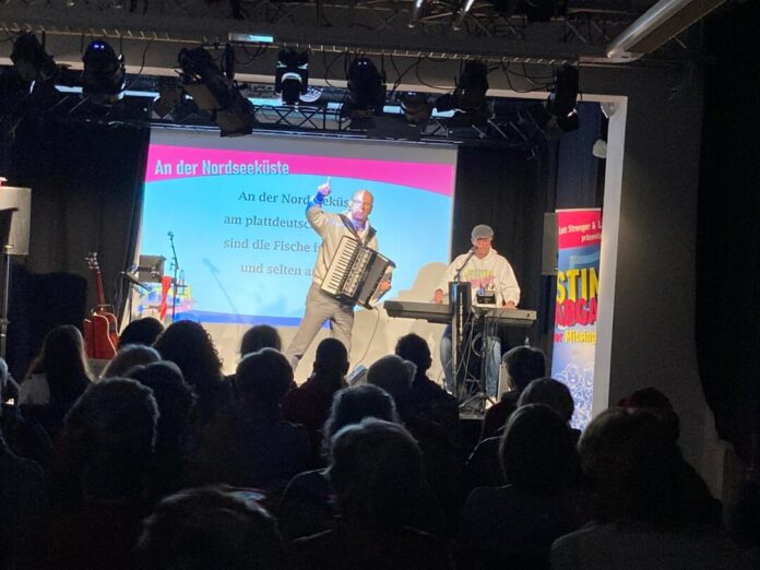 Lothar Meunier und Lutz Strenger sorgen für Stimmung in haben zahlreiche Hits im Gepäck. Foto: privat