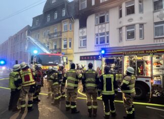 Die Feuerwehr Haan war mit rund 45 Kräften im Einsatz. Foto: Feuerwehr Haan