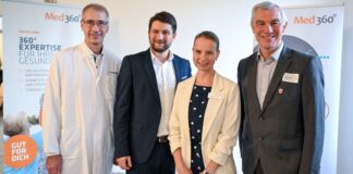 Feierliche Eröffnung der neuen Tagesklinik für Schmerztherapie und Rheumatologie: Dr. med. Hans Joachim Bergerhausen (Chefarzt für Rheumatologie, Fachklinik 360°), Svetlin Tontchev (Geschäftsführer Fachklinik 360°), Dr. med. Cornelia von Laue-Jandt (Chefärztin für Schmerztherapie, Fachklinik 360°) und Klaus Pesch (Bürgermeister der Stadt Ratingen) freuen sich über den Ausbau der Gesundheitsversorgung in Ratingen. Foto: Med 360°