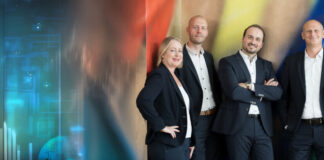 Martina Sothmann, Nick Hoffmann, Vitali Kamynin und Markus Zwanzig von der Sparkasse HRV. Foto: Sparkasse