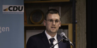 Patrick Anders bei seiner Rede. Foto: Claus Köster