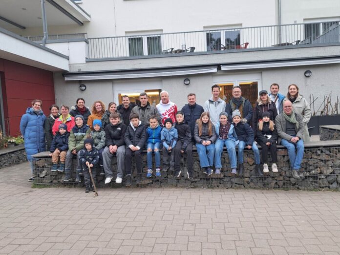 Ein Gruppenfoto durfte beim, „TTR08-Kids-Familienwochenende in Haltern am See nicht fehlen. Foto: TTR08