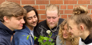 Tinnitus Kabarettgruppe aus Ratingen mit neuem Programm im Freizeithaus in Ratingen West. Foto: Veranstalter