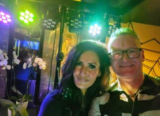 Die Coverband "Turn-on" sorgt für Stimmung in Kettwig. Foto: Veranstalter