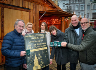 Freuen sich auf den Weihnachtsmarkt in Velbert: Beigeordneter Jörg Ostermann, Daniela Hantich und Bianca Anselm (beide Stadtmarketing), Pfarrerin Maret Schmerkotte, Bürgermeister Dirk Lukrafka und Volker Böhmer vom Vorstand von "Velbert Aktiv". Foto: Mathias Kehren
