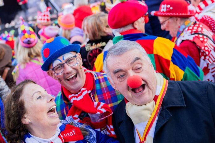 NRW-Innenminister Herbert Reul (CDU) glaubt, dass Großveranstaltungen wie der Straßenkarneval zunehmend komplizierter werden für die Sicherheitsbehörden.