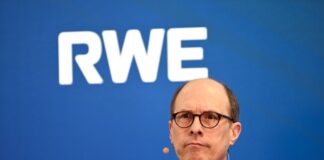 RWE-Finanzvorstand Michael Müller. Der Energiekonzern glaubt, dass der Wasserstoff-Hochlauf in Deutschland länger dauert als bisher geplant. (Archivbild)