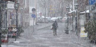 Nicht nur in Goch am Niederrhein, sondern auch in der Landeshauptstadt Düsseldorf fiel Schnee. 