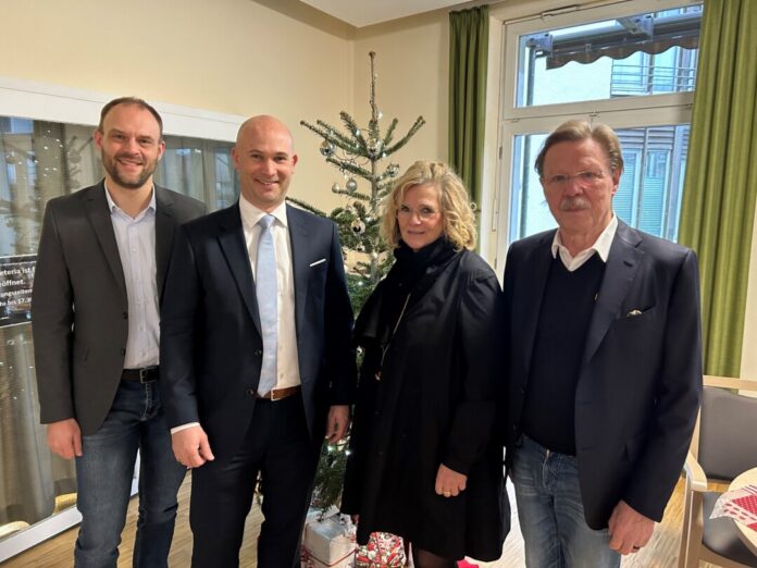 Eine Spende über 30.000 Euro kommt der Altenhilfe zugute. Foto: Diakonie
