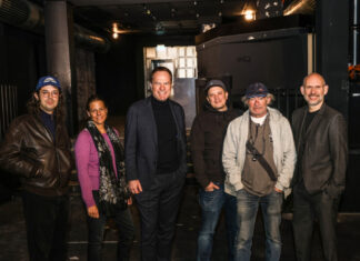 Felix Wursthorn (Vorstand MUSIC DÜSSELDORF), Daniela Stork (D.LIVE), OB Dr. Stephan Keller, Nico Hamm (Geschäftsführer concert team nrw), Berni Lewkowicz (Geschäftsführer concert team nrw) und Michael Brill (D.LIVE). Foto: Landeshauptstadt Düsseldorf/ Melanie Zanin