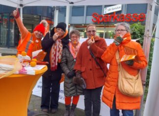 Bei dem Aktionstag setzten die Mitglieder des SI-Clubs in Heiligenhaus ein Zeichen gegen Gewalt. Foto: privat