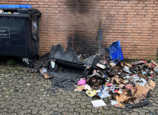 An Wochenende brannte es unter anderem an der Straße "Henkenheide": Hier wurde durch die Flammen eine Papiermülltonne zerstört. Foto: Polizei