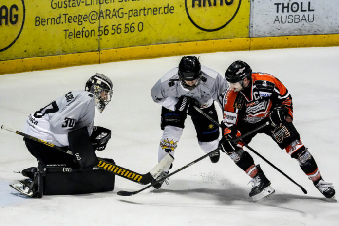 Den Zusatzpunkt verloren die Ice Aliens an Bergisch Gladbach. Foto: Daniela Schmidt