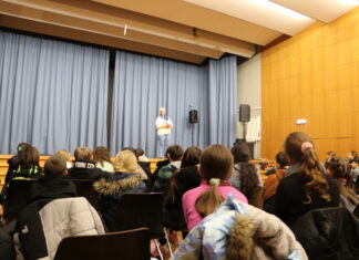 Ein abwechslungsreiches Programm hatte die Mettmanner Gesamtschule aufgefahren. Foto: privat