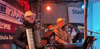Lothar Meunier und Lutz Strenger auf der Bühne. Foto: privat