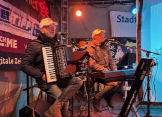Lothar Meunier und Lutz Strenger auf der Bühne. Foto: privat
