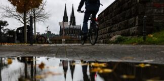 Unbeständiges Wetter mit Sprühregen und wenigen Auflockerungen gibt es in NRW in den kommenden Tagen. 