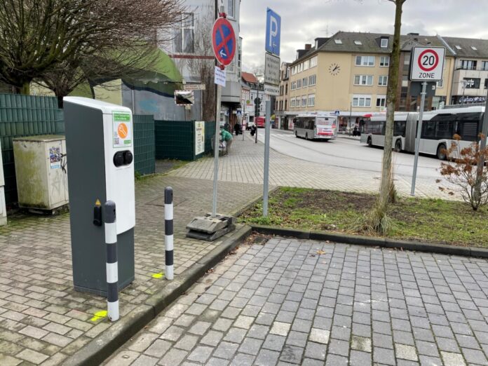 Jubiläumsplatz steht eine neue E-Ladestation. Foto: Kreisstadt Mettmann