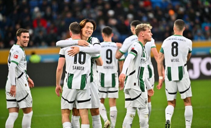 Gladbach bejubelt den Sieg bei der TSG Hoffenheim.