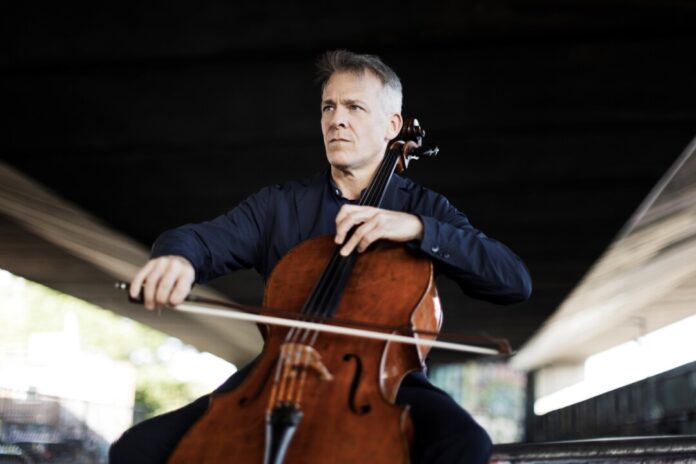 Alban Gerhardt gastiert in Wuppertal. Foto: Benjamin Ealovega