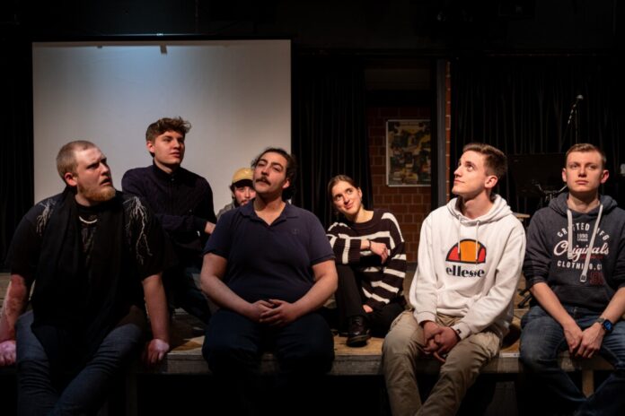 Die Kabarettgruppe „Tinnitus“ gastiert am 14. Februar im Jugendzentrum "Lux". Foto: Tinnitus