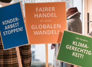 Beim Engagement für den fairen Handel werden aus Forderungen Taten. Foto: Weltladen-DachverbandGrainLab