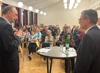 Klaus Wiener mit Roderich Kiesewetter. Foto: Büro Klaus Wiener