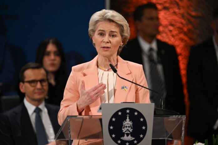 «Dieser Preis berührt mich tief», schrieb die 66-Jährige Ursula von der Leyen auf der Plattform X.
