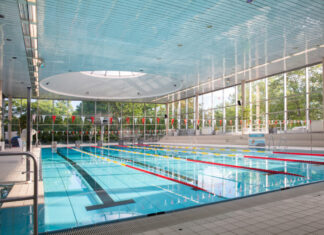 Auch 2025 ist das Angerbad wieder Schauplatz des Ratinger Winterschwimmfests. Foto: Ansgar Werrelmann/Stadtwerke Ratingen